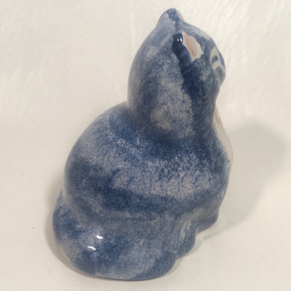 MA Hadley Vintage American Pottery 4.5” Cat Figurine with Bow - Picture 4 of 7